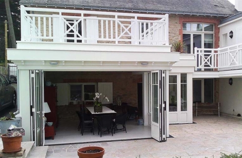 Extension à La Baule - porte coulissante repliable type accordéon